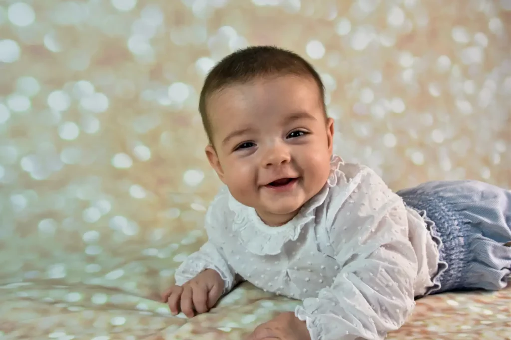 sesión de bebé recién nacido en estudio en Peñafiel